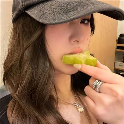 艾拉‧辛德斯